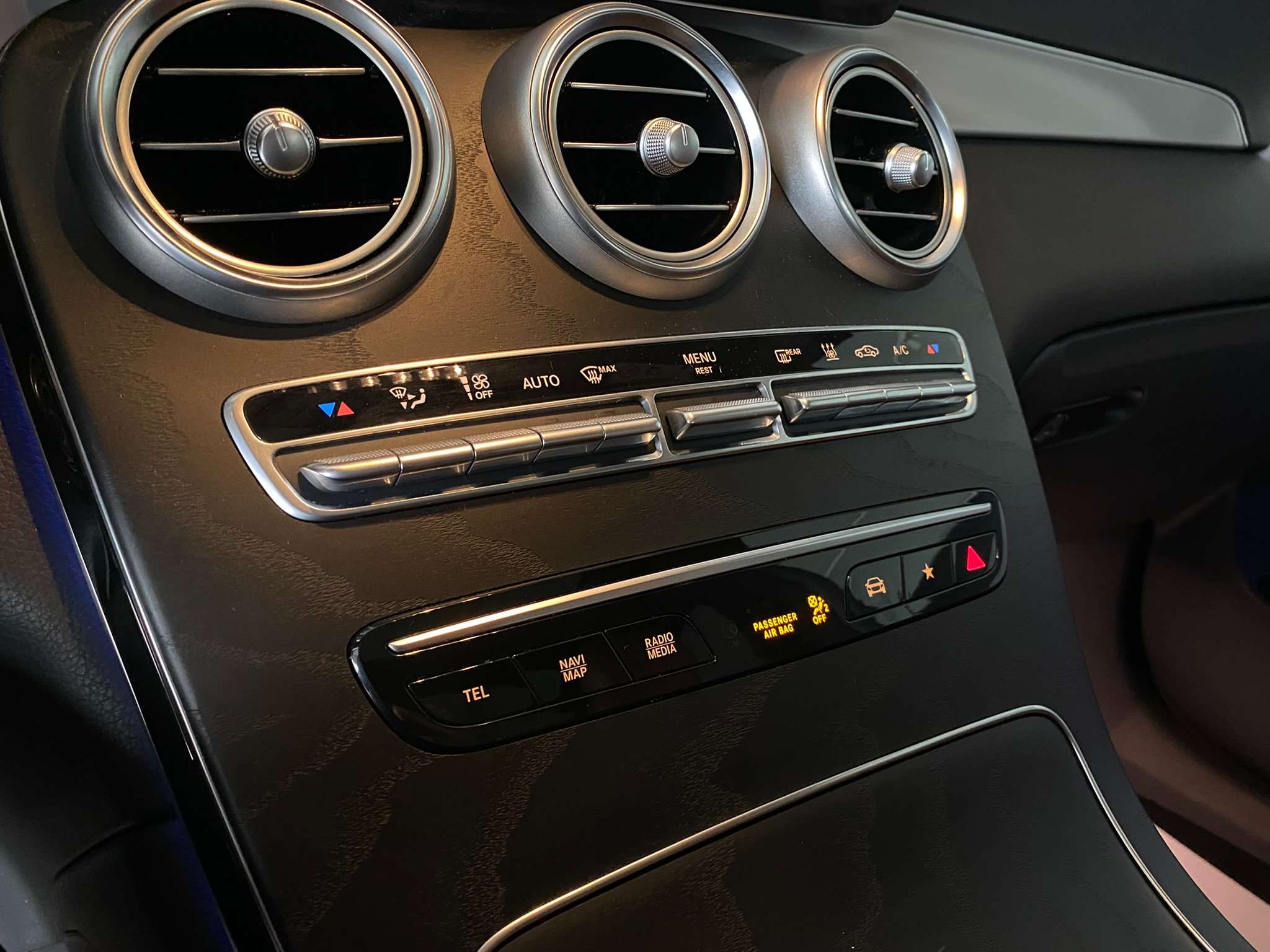 Mercedes-Benz GLC 300 e 4-Matic Plug in Hybride *AMG/Burmester/Pano dak* Garage Planckaert