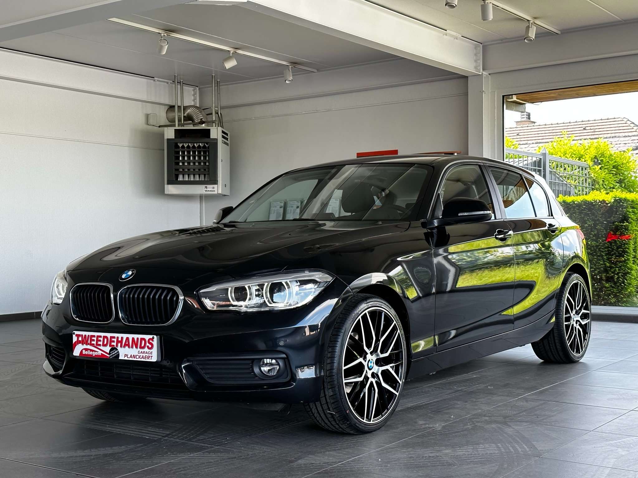 BMW 116 116i Benzine *Xenon/Pdc/Navigatie* (EU6d-TEMP) Garage Planckaert