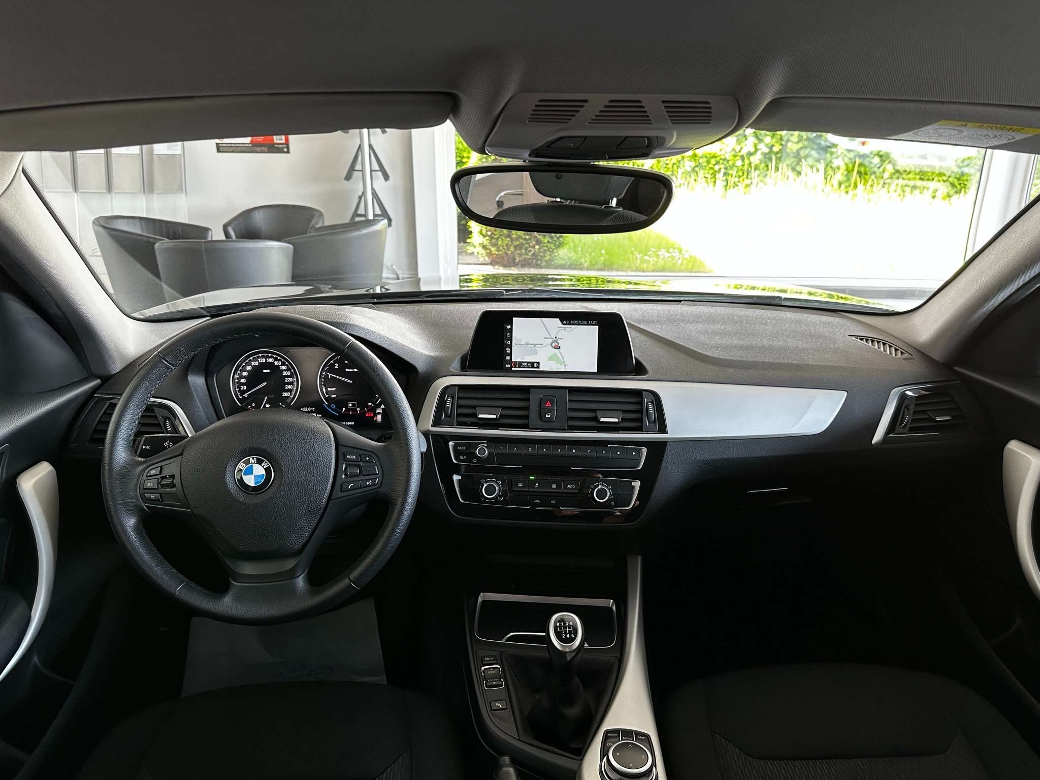 BMW 116 116i Benzine *Xenon/Pdc/Navigatie* (EU6d-TEMP) Garage Planckaert