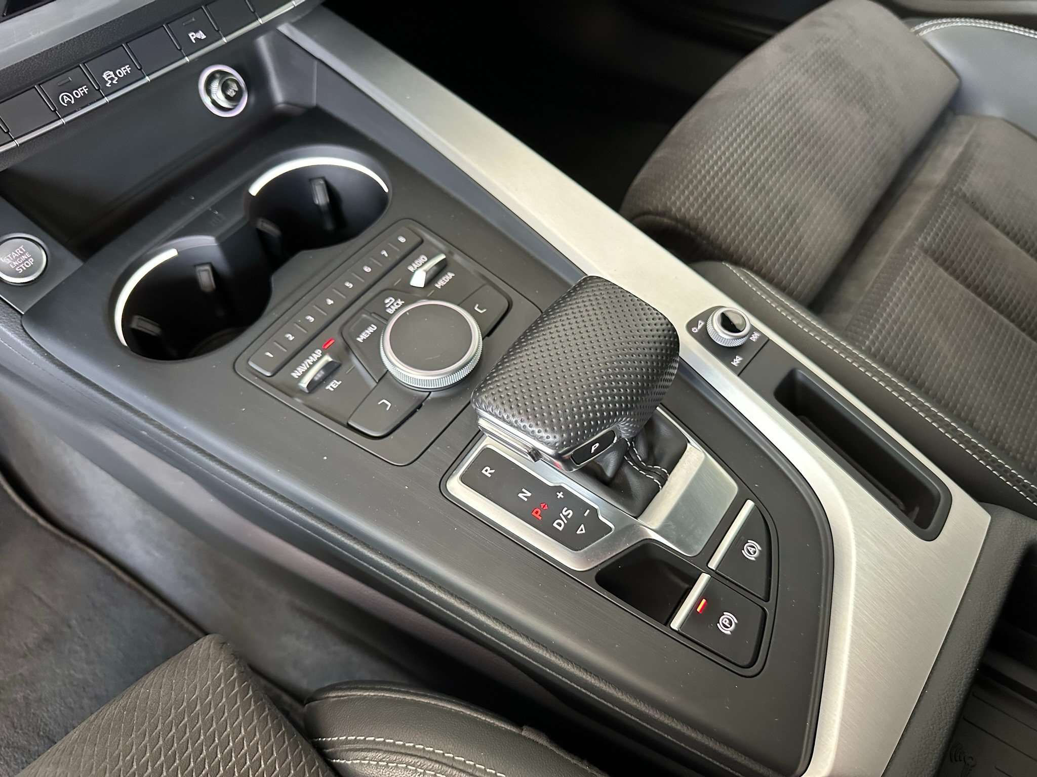 Audi A4 35 TDI Sport S tronic. S-Line interieur EU6d Garage Planckaert