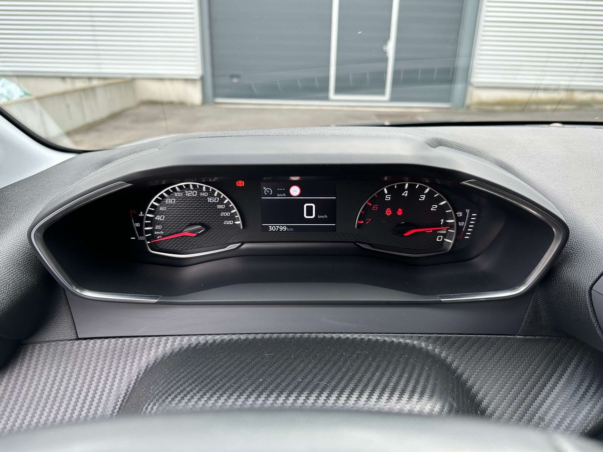Peugeot 208 1.2i PureTech *Navigatie/lane assist/Bleutooth...* Garage Planckaert