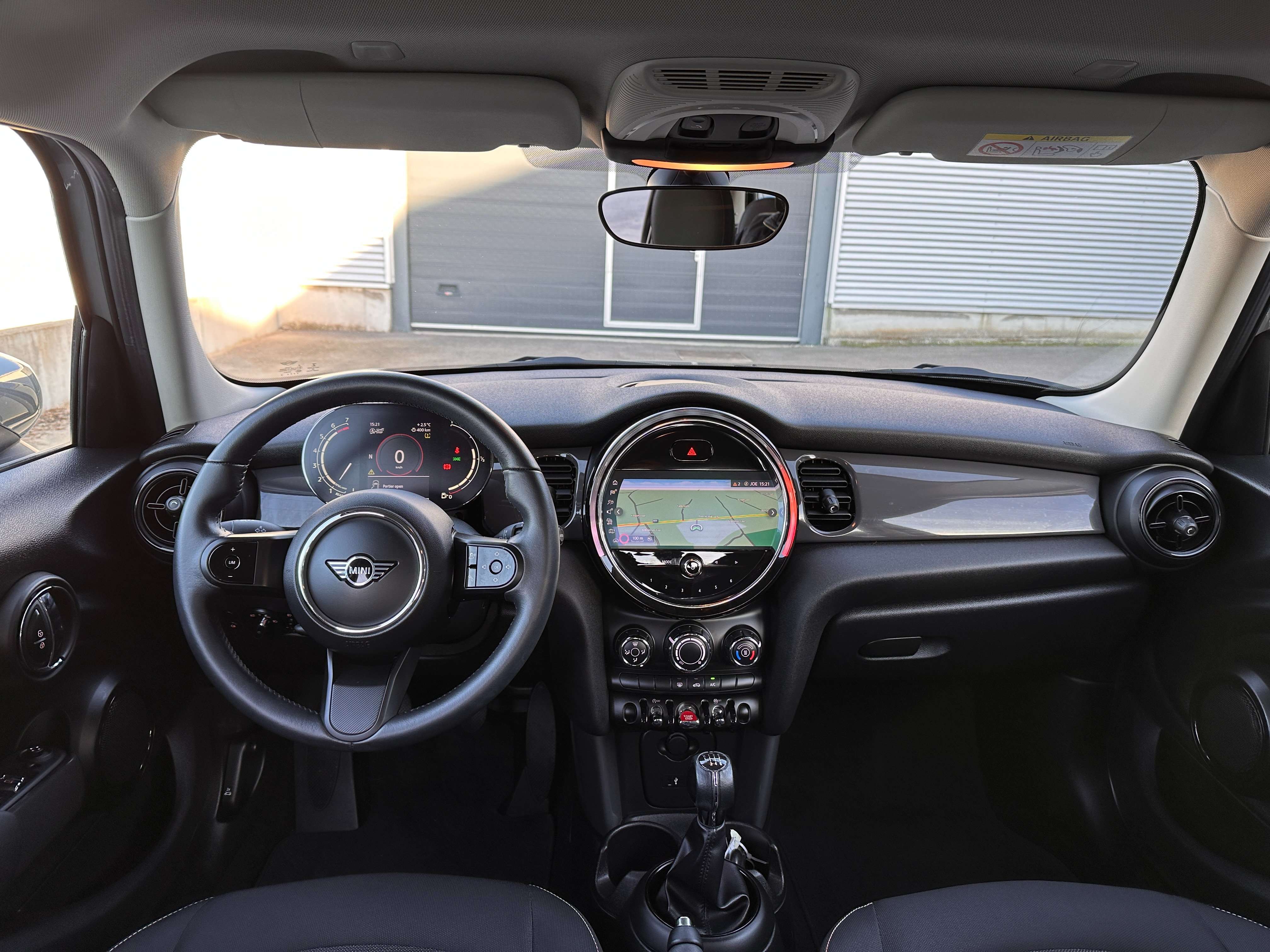 MINI Cooper 1.5i Facelift 5deurs *Nieuwstaat/Gps/Smart link/** Garage Planckaert