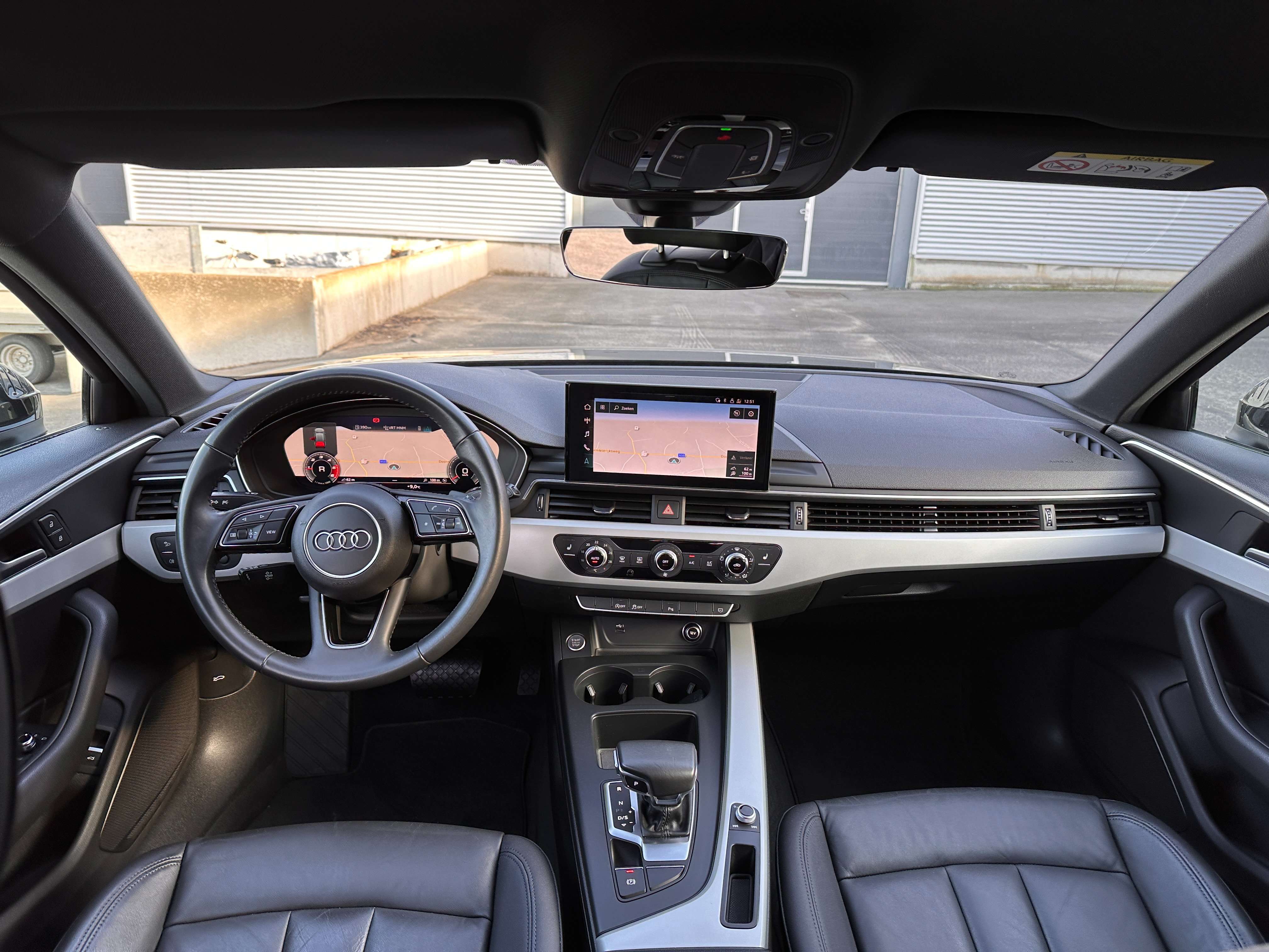 Audi A4 35 TDi S line tronic *New Model/19''Alu/pdc+camera Garage Planckaert