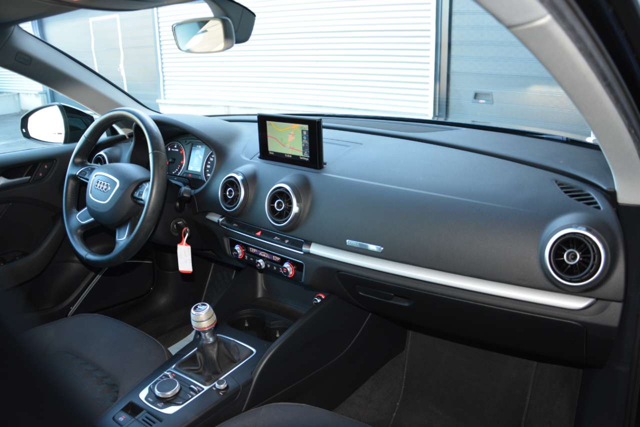 Audi A3 1.6 TDi * S-Line * Bang & Olufsen! * Topstaat! Garage Planckaert