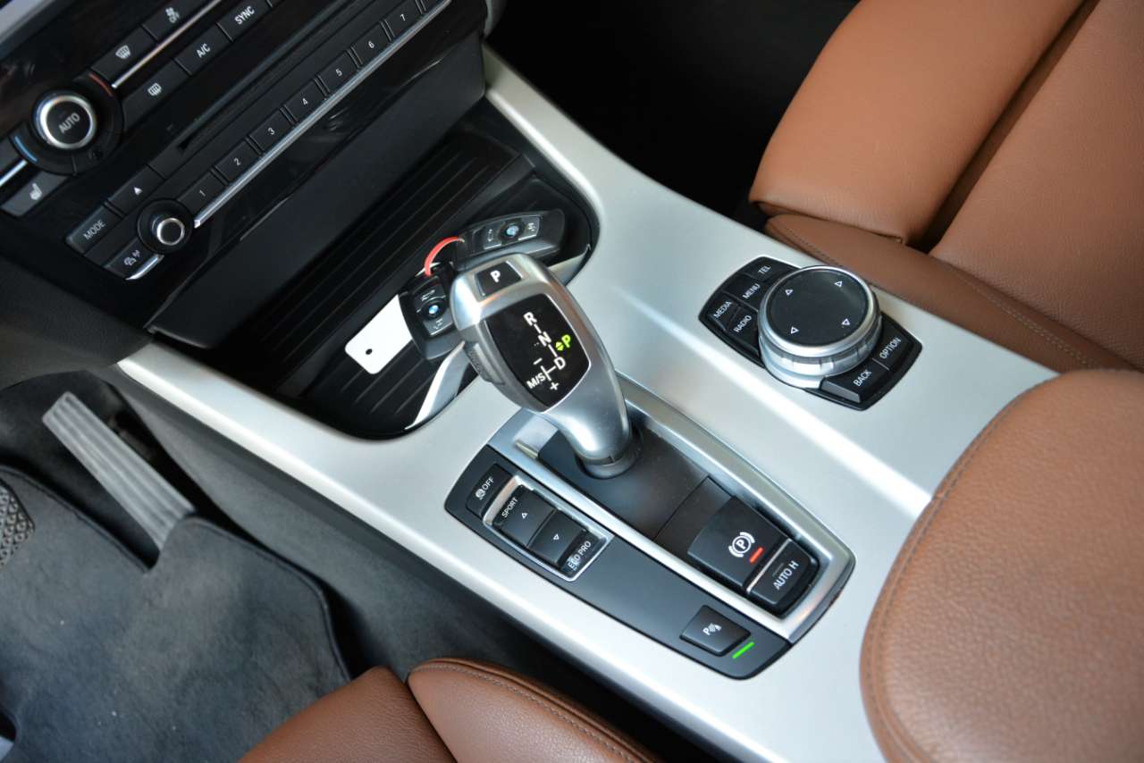 BMW X3 2.0 dA sDrive 150pk *Xenon/Cognac Leder/Grote Gps Garage Planckaert