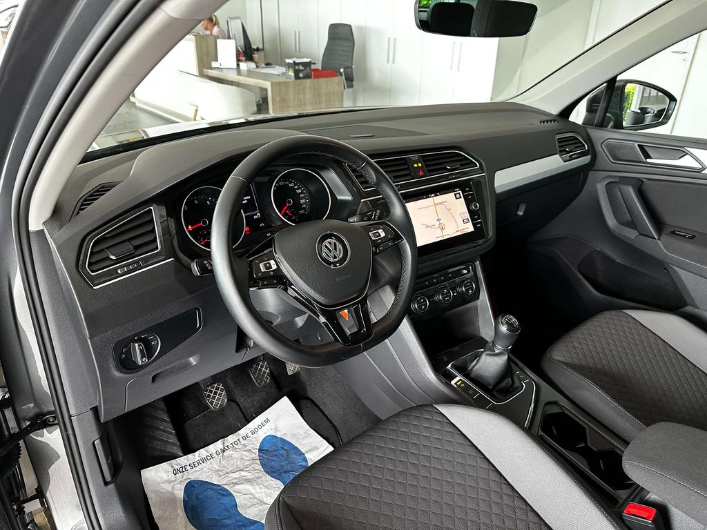 Volkswagen Tiguan 1.5 TSI ACT **Navi/Trekhaak/Adaptive cruise/Pdc** Garage Planckaert