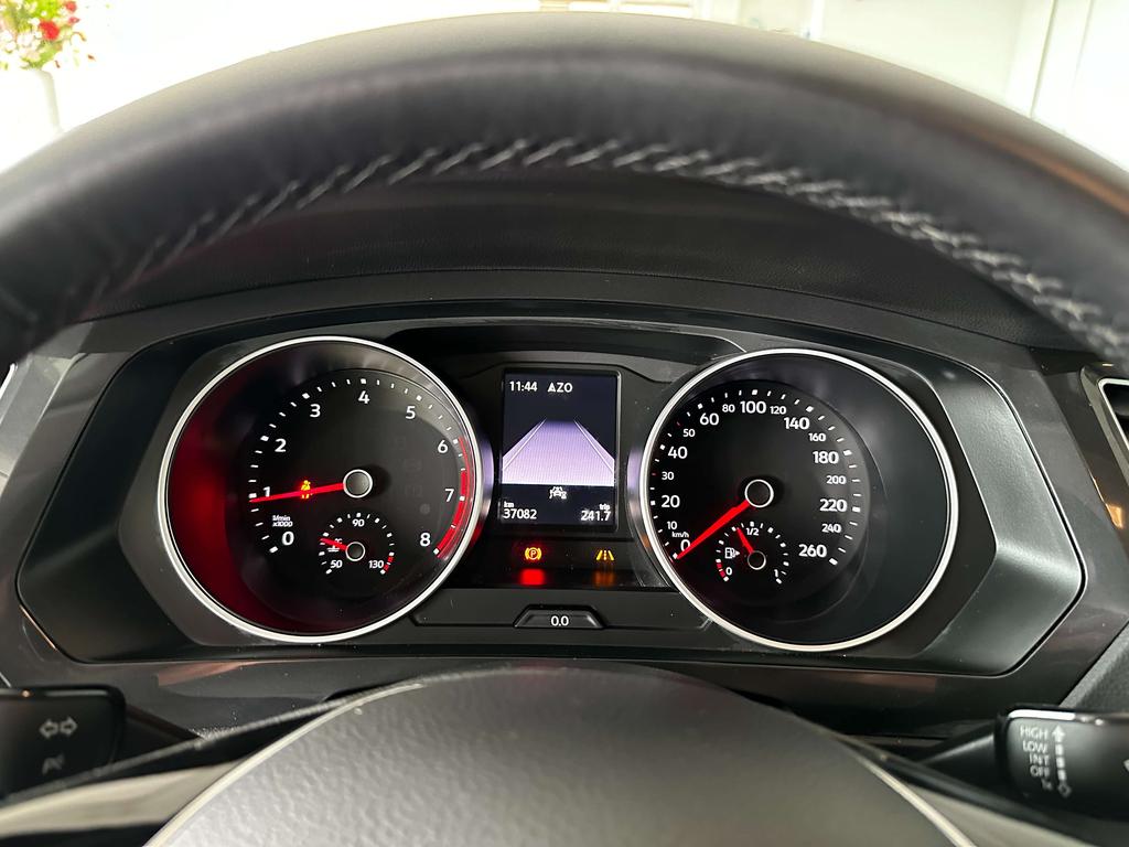 Volkswagen Tiguan 1.5 TSI ACT **Navi/Trekhaak/Adaptive cruise/Pdc** Garage Planckaert