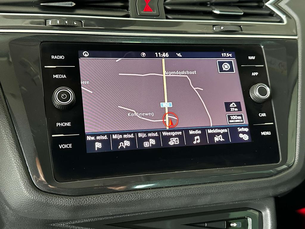 Volkswagen Tiguan 1.5 TSI ACT **Navi/Trekhaak/Adaptive cruise/Pdc** Garage Planckaert