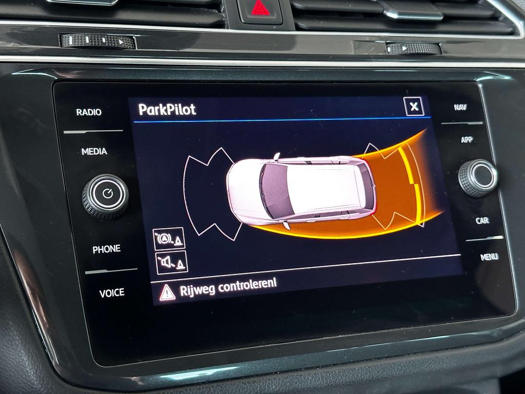 Volkswagen Tiguan 1.5 TSI ACT **Navi/Trekhaak/Adaptive cruise/Pdc** Garage Planckaert