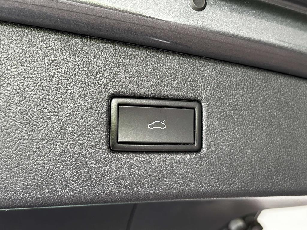 Volkswagen Tiguan 1.5 TSI ACT **Navi/Trekhaak/Adaptive cruise/Pdc** Garage Planckaert