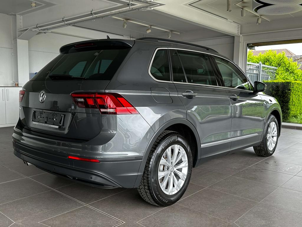 Volkswagen Tiguan 1.5 TSI ACT **Navi/Trekhaak/Adaptive cruise/Pdc** Garage Planckaert