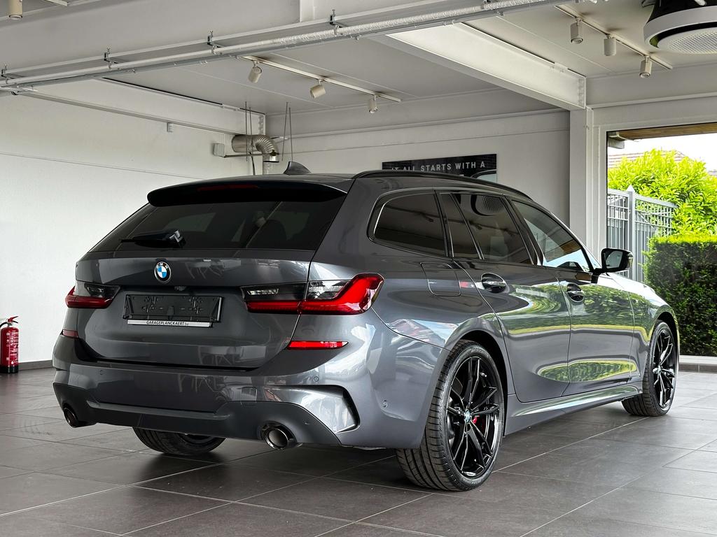 BMW 330 330e Touring *Pack M-Sport/Camera/Pano Dak/19''Alu Garage Planckaert