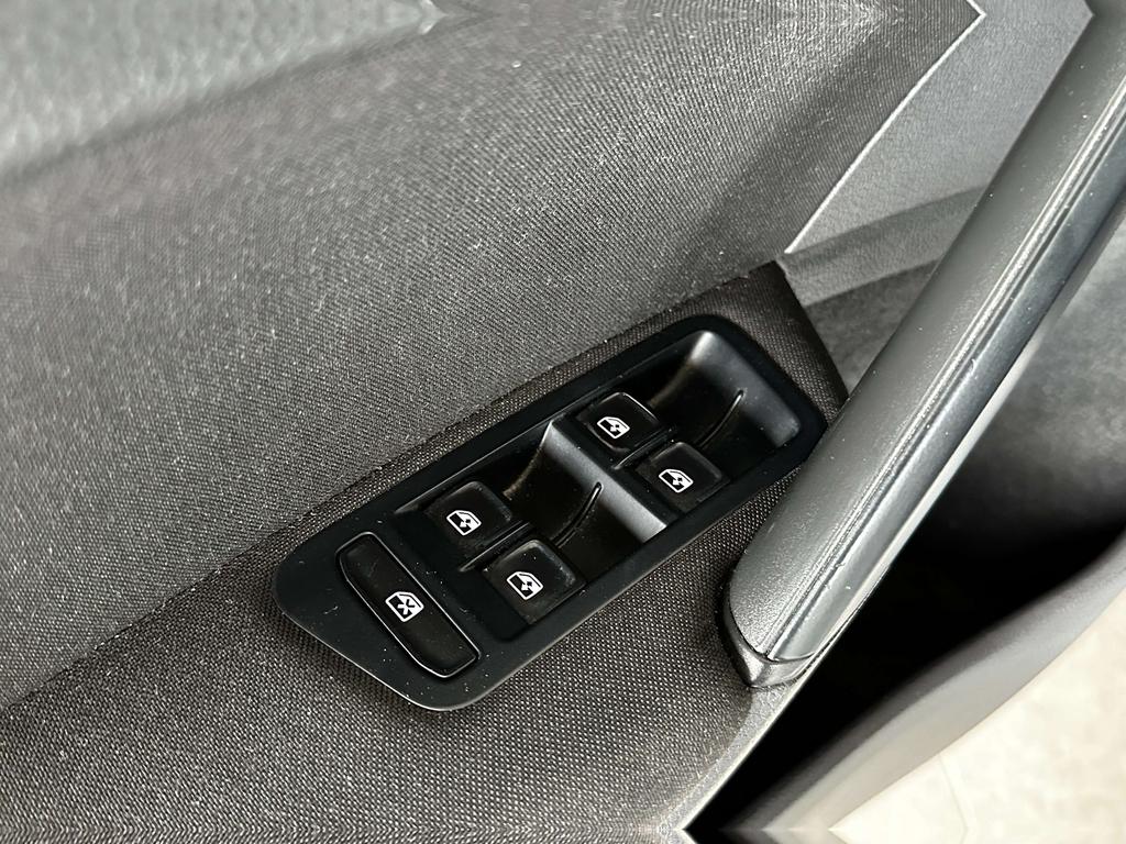 Volkswagen Golf 1.2 TSI Benzine *Xenon lichten/Bleutooth...* Garage Planckaert