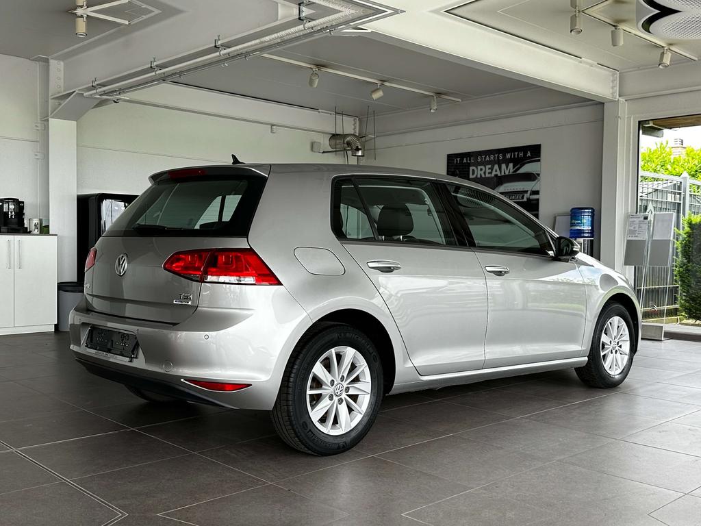 Volkswagen Golf 1.2 TSI Benzine *Xenon lichten/Bleutooth...* Garage Planckaert