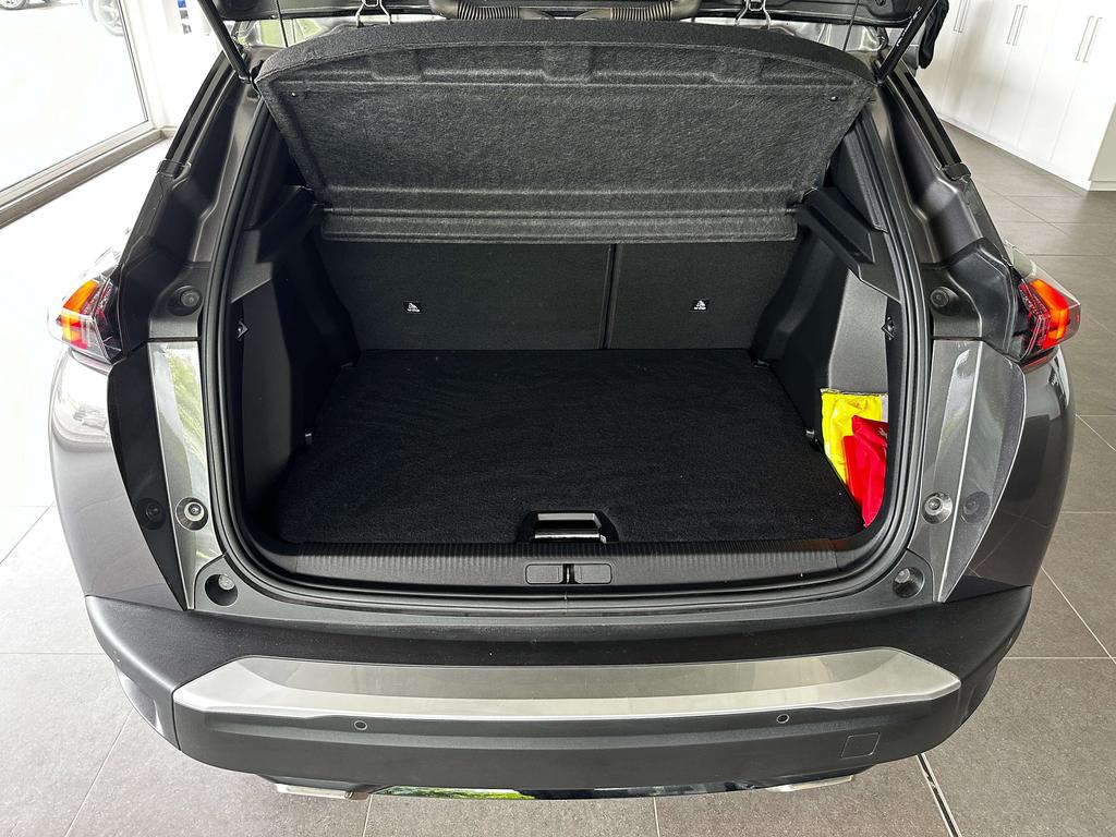 Peugeot 2008 1.2i GT Line S 130pk *Automaat/Carplay/Camera/Pdc* Garage Planckaert
