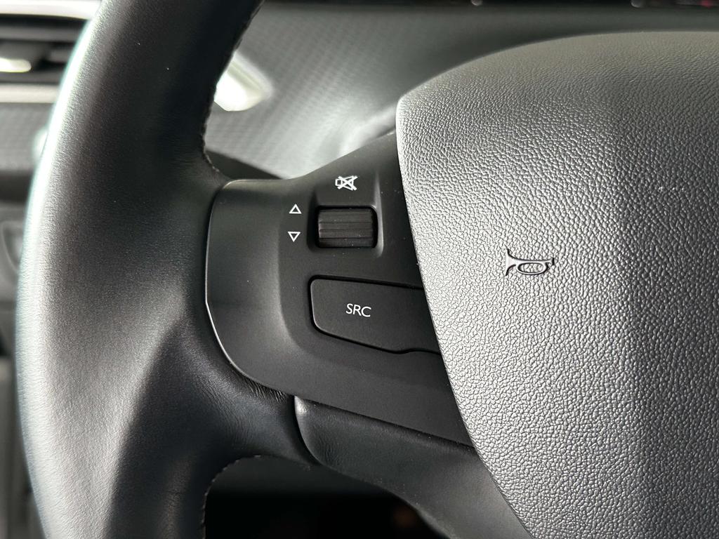 Peugeot 2008 2008 1.2i Automaat Allure *Navi/Carplay/Cruise C* Garage Planckaert