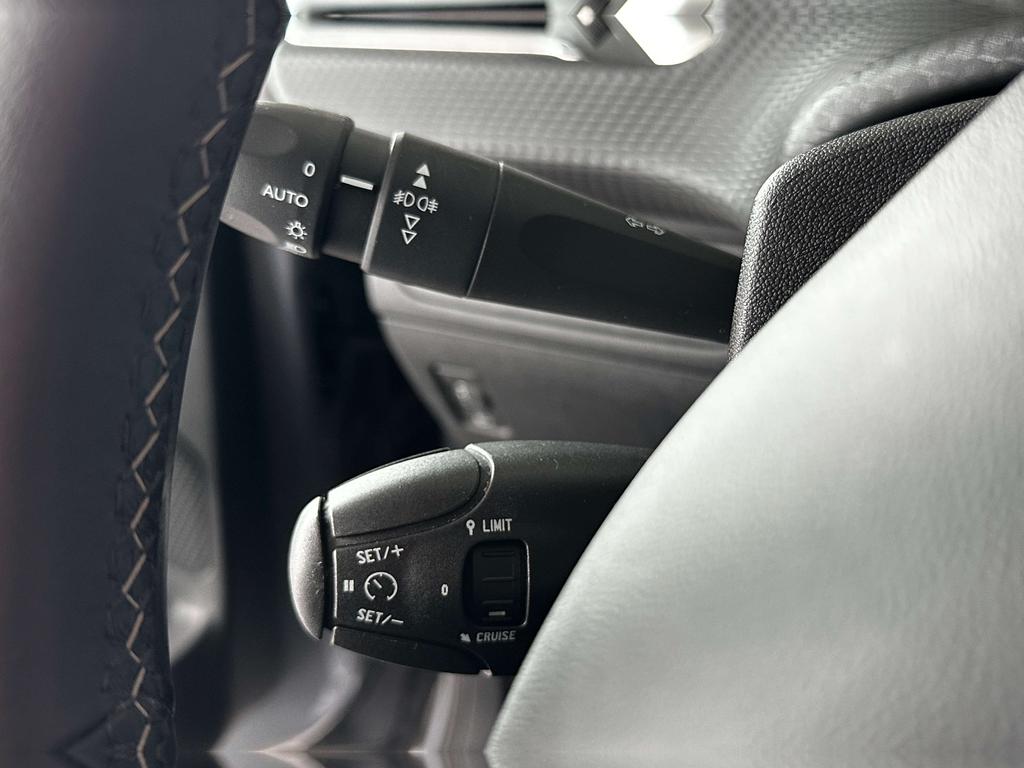 Peugeot 2008 2008 1.2i Automaat Allure *Navi/Carplay/Cruise C* Garage Planckaert