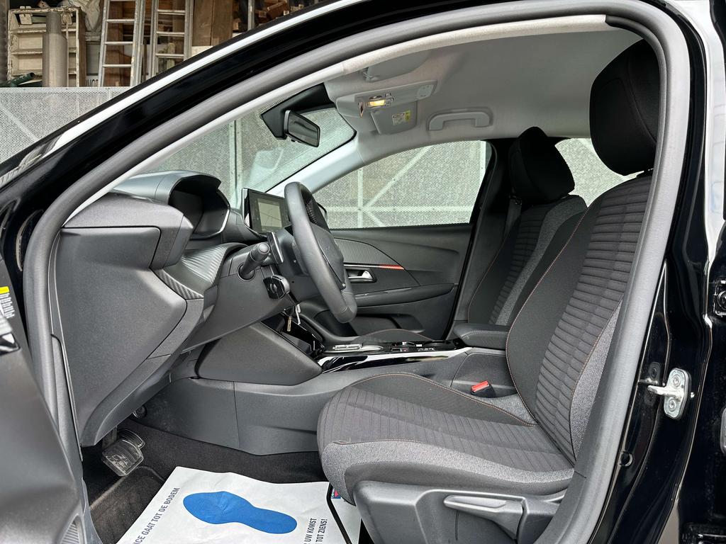 Peugeot 208 1.2i Benzine/Automaat *Carplay/Cruise/Navi/Airco* Garage Planckaert