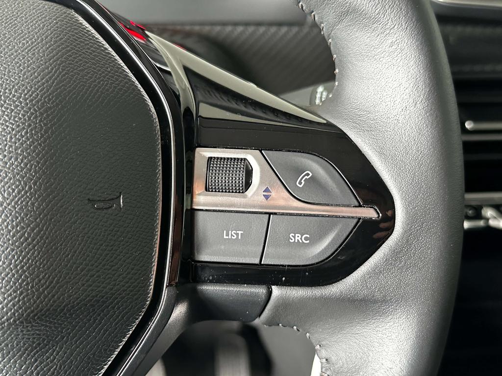 Peugeot 208 1.2i Benzine *Carplay/Cruise/Pdc/Navi/Bluetooth* Garage Planckaert