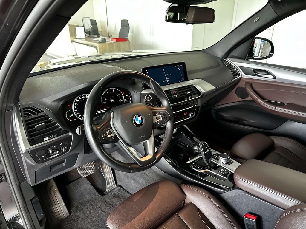 BMW X3 2.0 dA sDrive18 *pano dak/full led/camera/pdc* Garage Planckaert