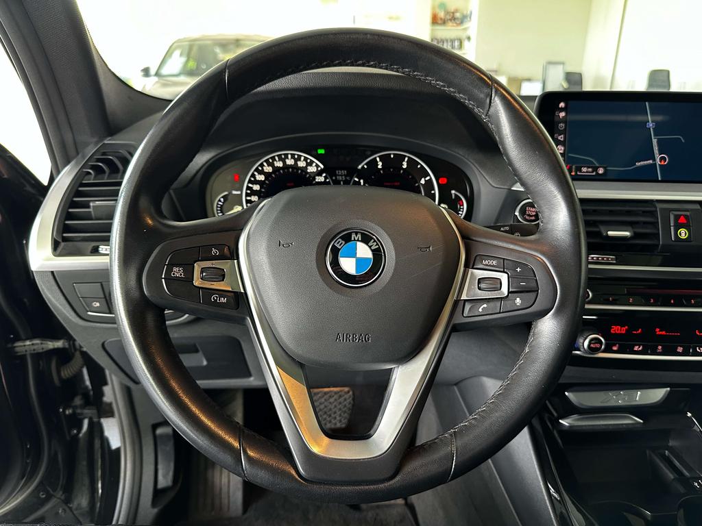 BMW X3 2.0 dA sDrive18 *pano dak/full led/camera/pdc* Garage Planckaert