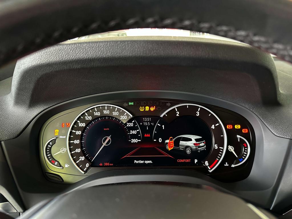 BMW X3 2.0 dA sDrive18 *pano dak/full led/camera/pdc* Garage Planckaert