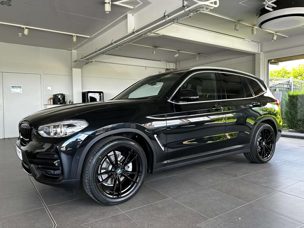 BMW X3 2.0 dA sDrive18 *pano dak/full led/camera/pdc* Garage Planckaert
