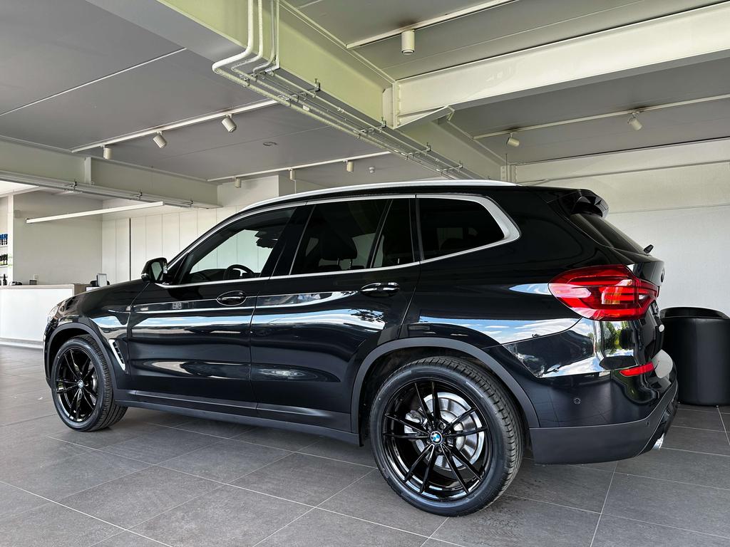 BMW X3 2.0 dA sDrive18 *pano dak/full led/camera/pdc* Garage Planckaert