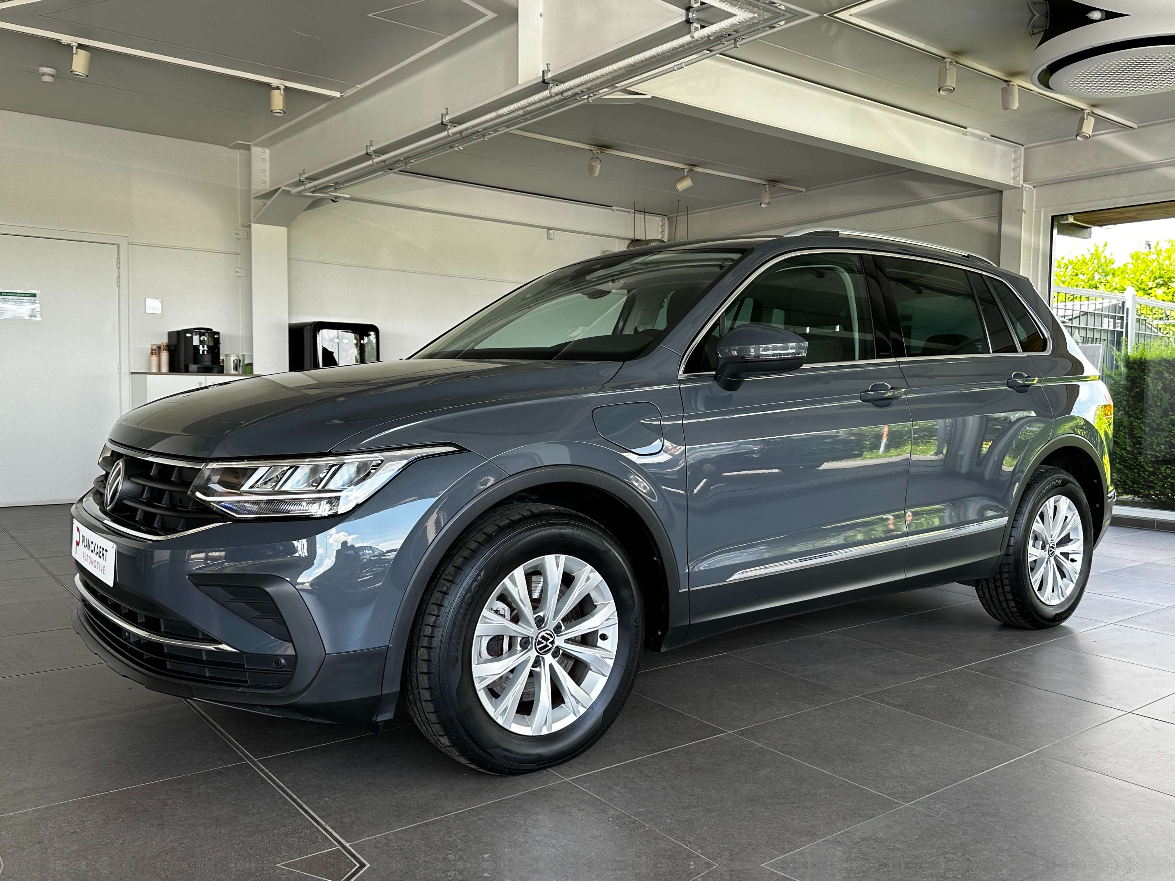 Volkswagen Tiguan 1.4 eHybrid PHEV *navi/cam/pcd/carplay/trekhaak* Garage Planckaert