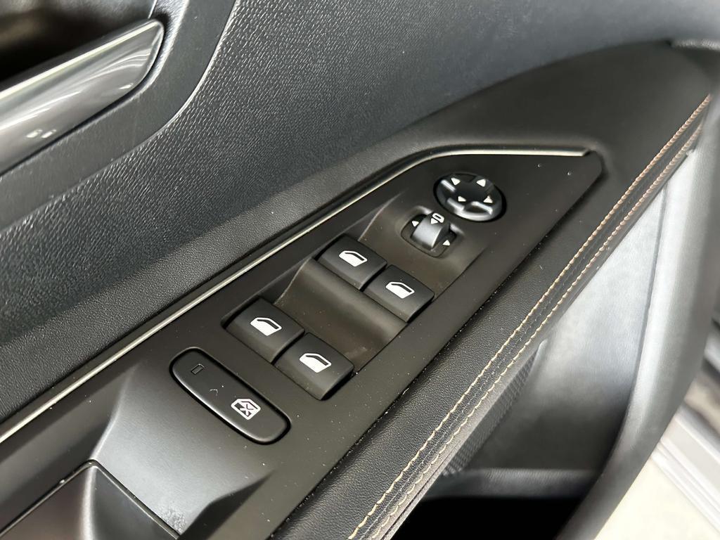 Peugeot 3008 1.2 Benzine GT Line * automaat/gps/camera/cc* Garage Planckaert