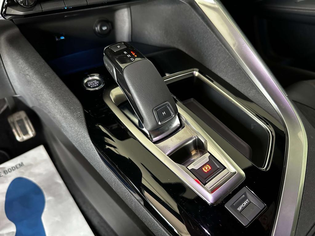 Peugeot 3008 1.2 Benzine GT Line * automaat/gps/camera/cc* Garage Planckaert