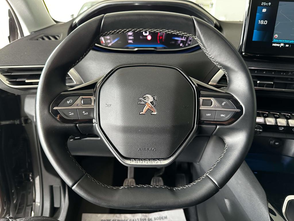 Peugeot 3008 1.2i Allure Pack *navi/cam/carplay/pcd/cruise/...* Garage Planckaert