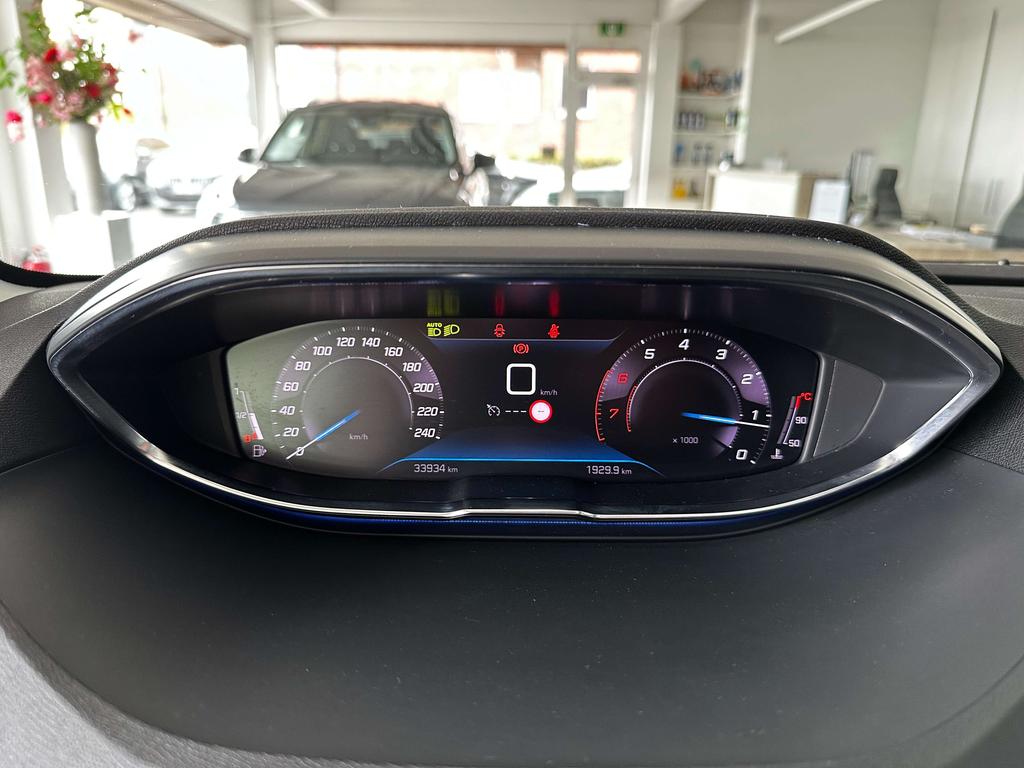 Peugeot 3008 1.2i Allure Pack *navi/cam/carplay/pcd/cruise/...* Garage Planckaert