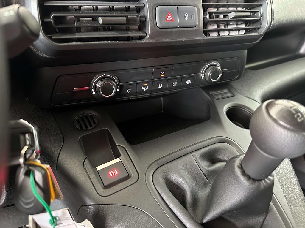 Citroen Berlingo Bestelwagen 3zitpl. (apple car play, pdc, airco) Garage Planckaert