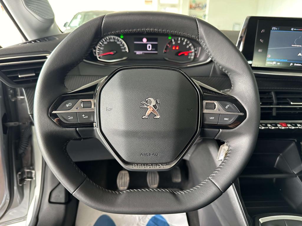 Peugeot 208 1.2i Benzine **Navi/pdc/Cruise/dab+/Carplay** Garage Planckaert
