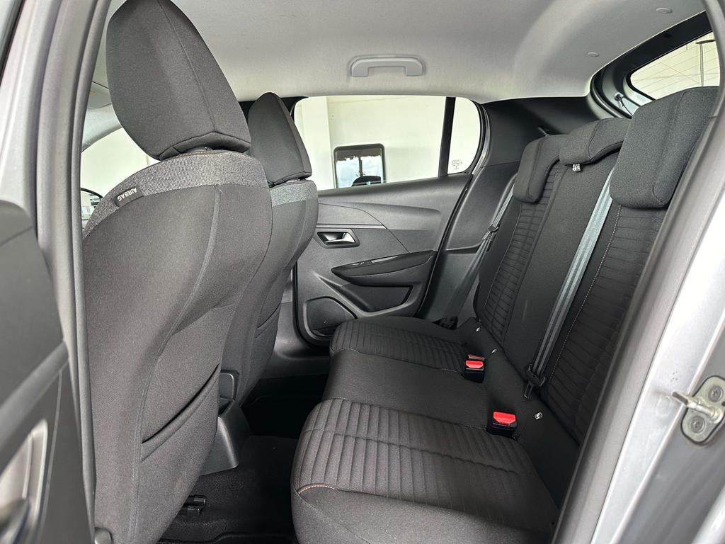 Peugeot 208 1.2i Benzine **Navi/pdc/Cruise/dab+/Carplay** Garage Planckaert