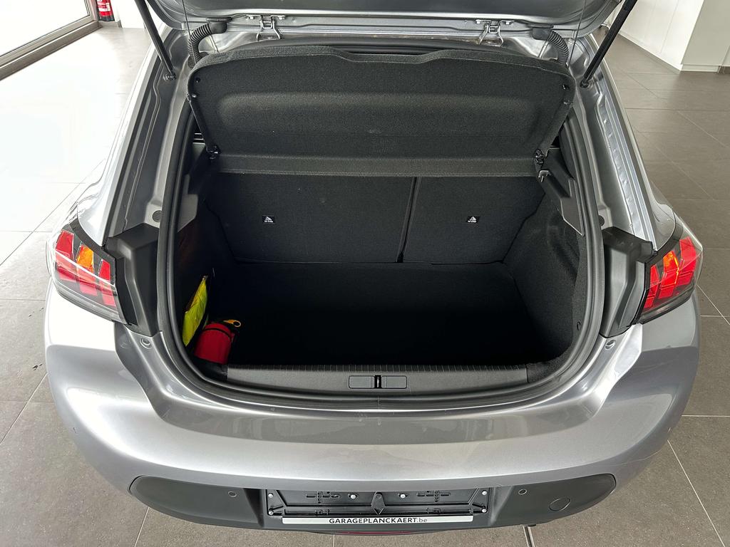 Peugeot 208 1.2i Benzine **Navi/pdc/Cruise/dab+/Carplay** Garage Planckaert