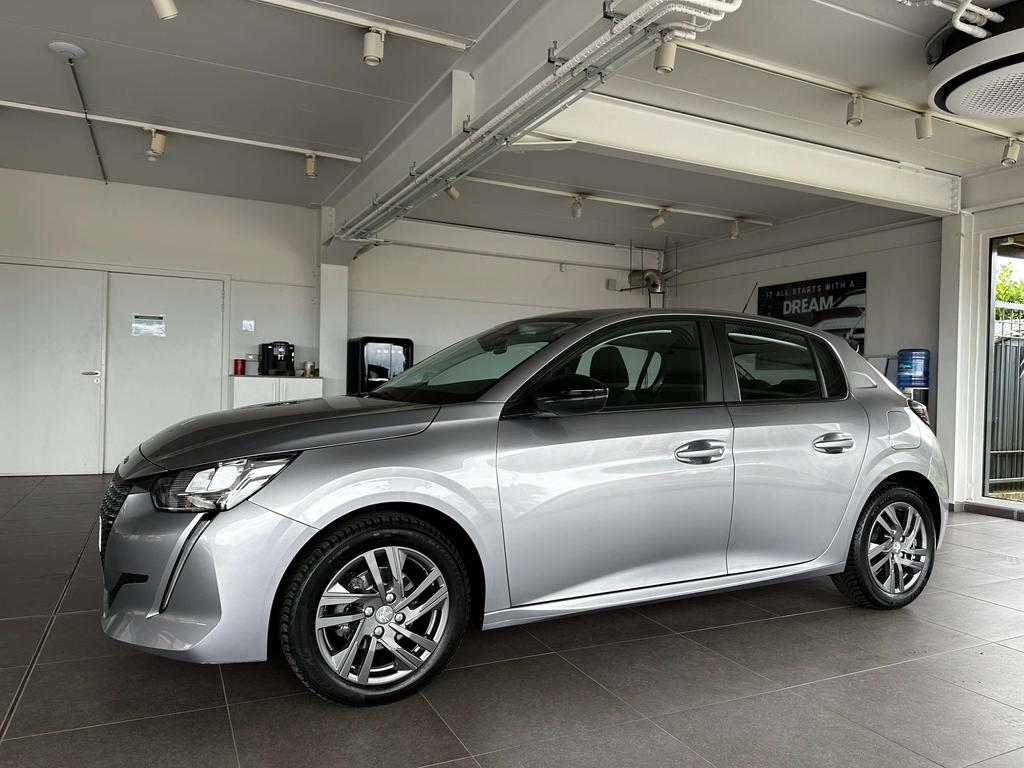Peugeot 208 1.2i Benzine **Navi/pdc/Cruise/dab+/Carplay** Garage Planckaert