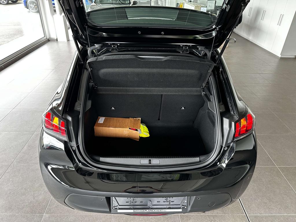 Peugeot 208 1.2i Benzine **Navi/pdc/Cruise/dab+/Carplay** Garage Planckaert