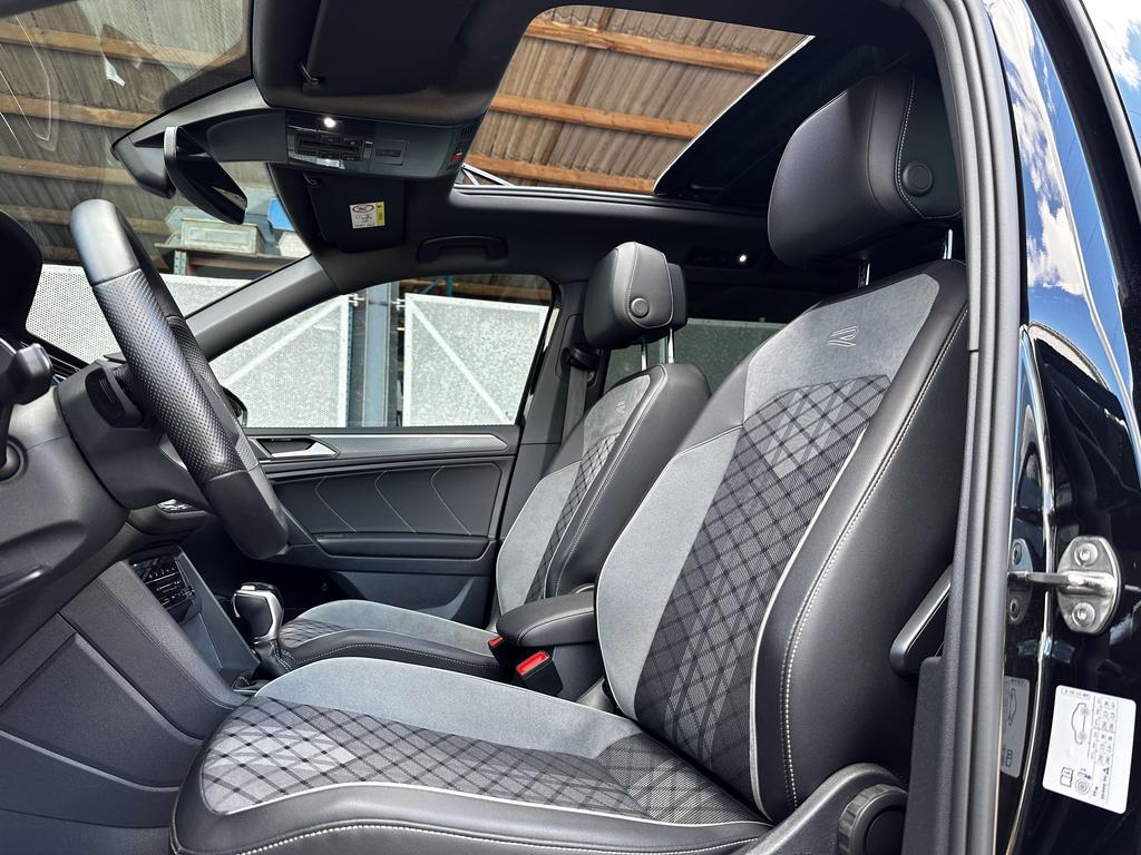 Volkswagen Tiguan Allspace 1.5 TSI R-Line DSG *7 zitplaatsen!/Pano/Camera** Garage Planckaert