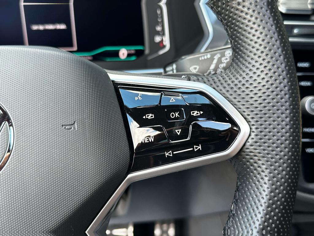 Volkswagen Tiguan Allspace 1.5 TSI R-Line DSG *7 zitplaatsen!/Pano/Camera** Garage Planckaert