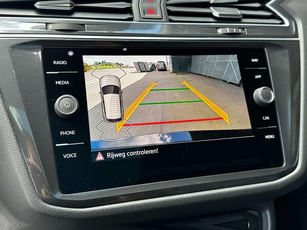 Volkswagen Tiguan Allspace 1.5 TSI R-Line DSG *7 zitplaatsen!/Pano/Camera** Garage Planckaert