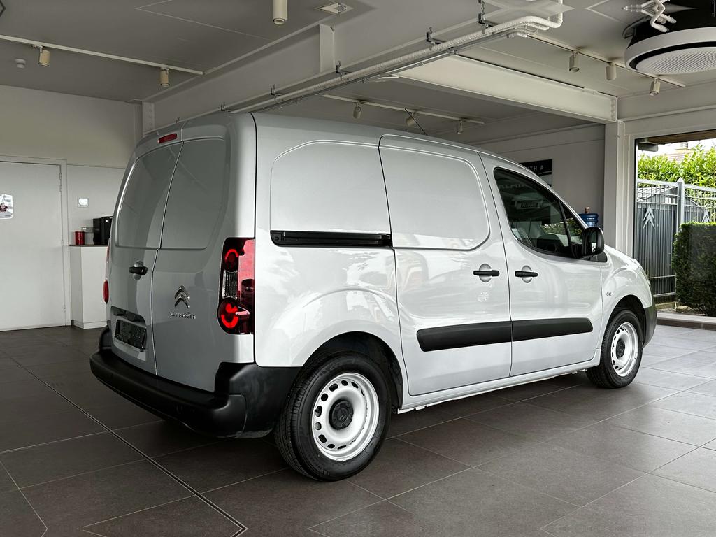 Citroen Berlingo 1.6i Benzine / Lichte vracht ** 5.000km!!!** Garage Planckaert