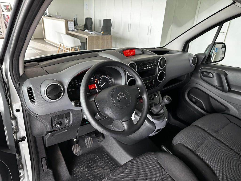 Citroen Berlingo 1.6i Benzine / Lichte vracht ** 5.000km!!!** Garage Planckaert