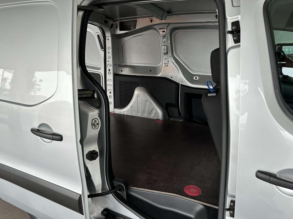 Citroen Berlingo 1.6i Benzine / Lichte vracht ** 5.000km!!!** Garage Planckaert