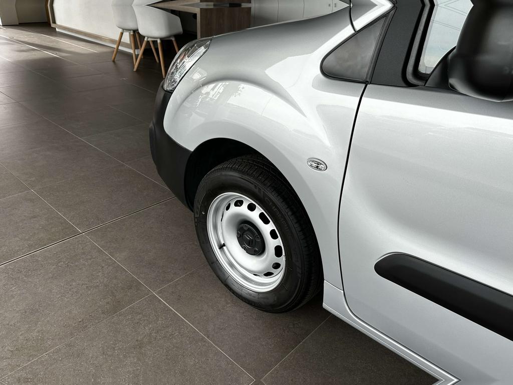 Citroen Berlingo 1.6i Benzine / Lichte vracht ** 5.000km!!!** Garage Planckaert