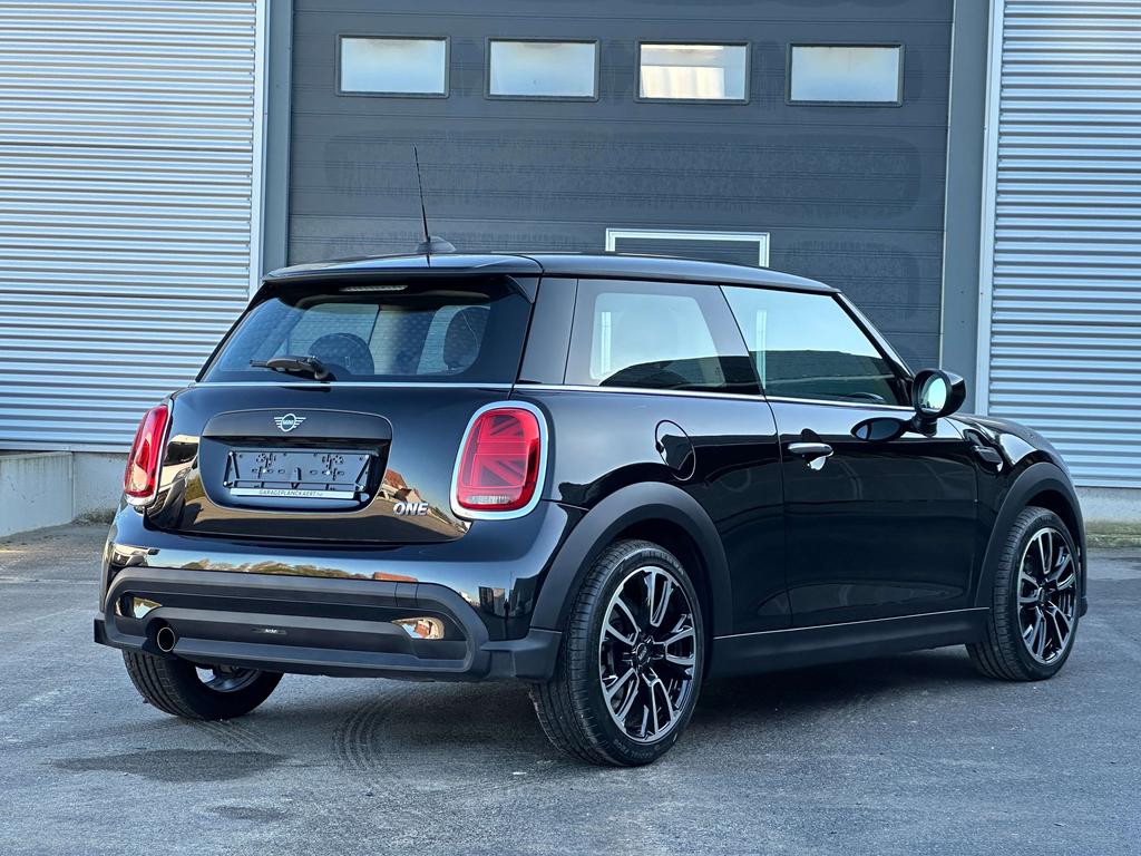 MINI One Cooper 1.5 **Navi/Carplay/Full Led/Cruise** Garage Planckaert