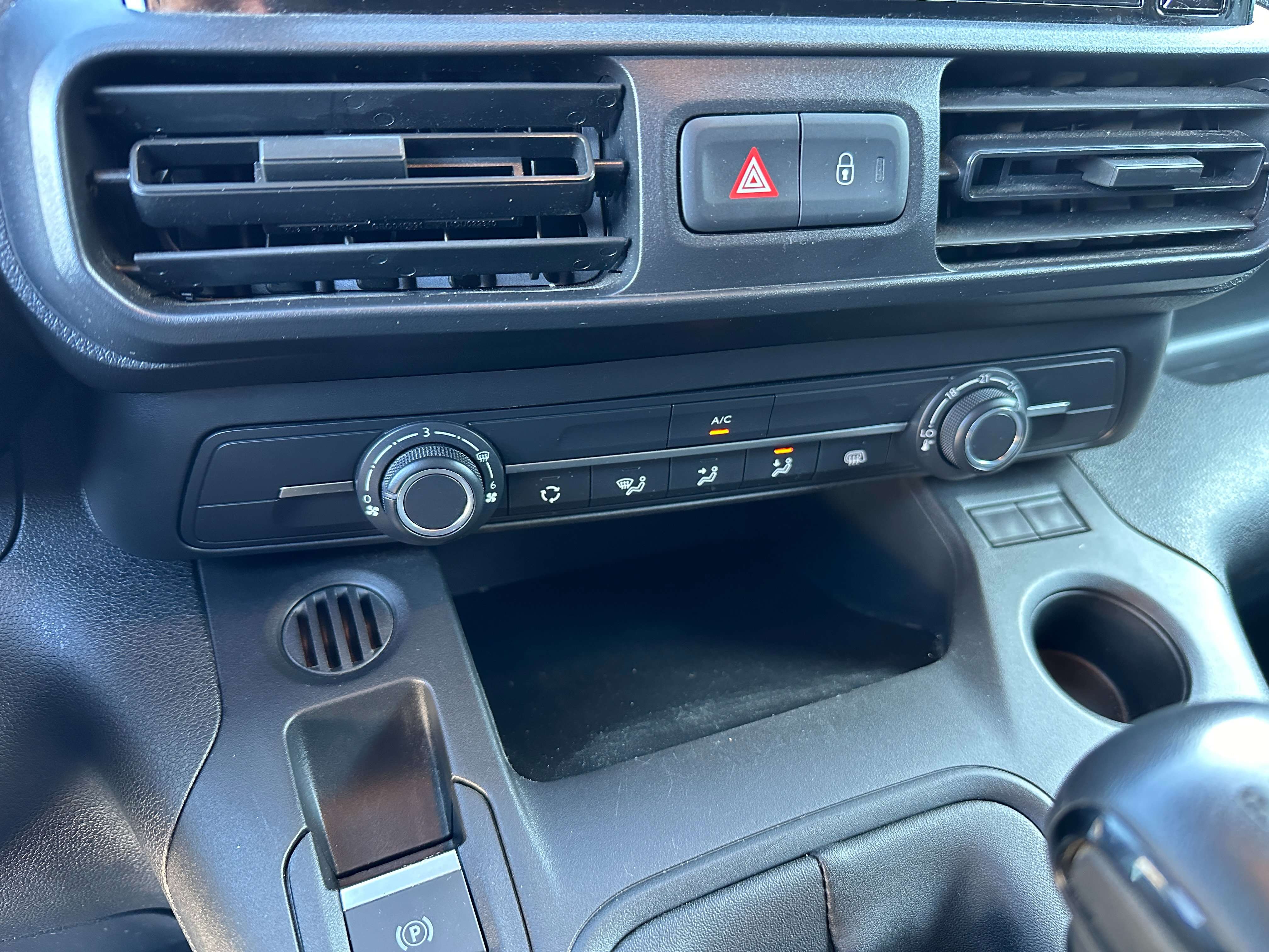 Citroen Berlingo L2 / XL 1.5Blue hdi 102pk *Airco/Carplay/3zit* Garage Planckaert