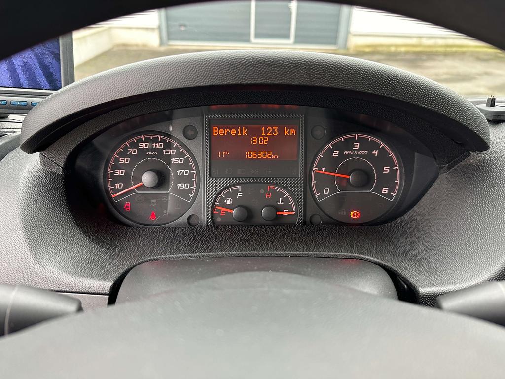 Peugeot Boxer 2.2HDI 140pk Meubelbak *Navigatie / €20.990+btw Garage Planckaert