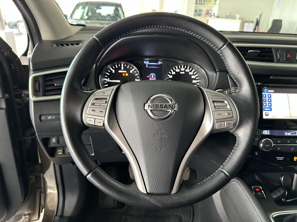 Nissan Qashqai 1.5 dCi 2WD *Camera /18'' alu/pano dak/Navi/pdc* Garage Planckaert